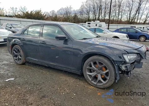 2021 Chrysler 300 S z USA, uszkodzony, nr VIN 2C3CCABG7MH523669